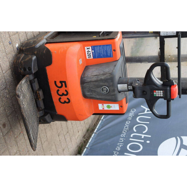 2016 BT Staxio 533-41339619
