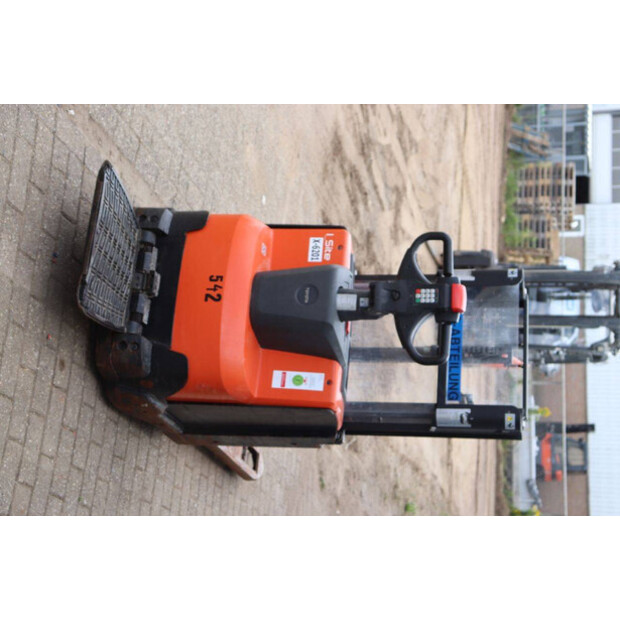 2017 BT SWE200D-41339645