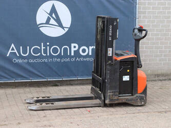 صورة ل Electric Pallet Truck 2010 بي تي SWE200D للبيع في الإمارات العربيّة المتّحدة