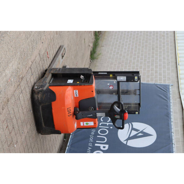 2010 بي تي SWE200D-41339728
