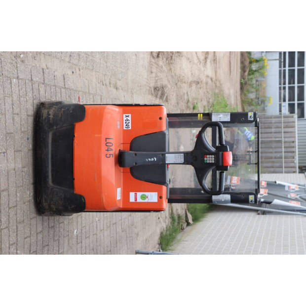 2010 بي تي SWE200D-41339729