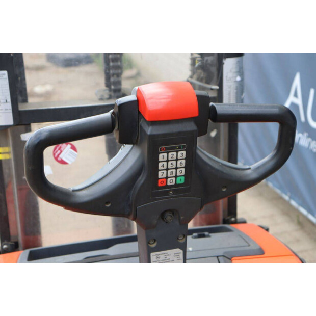 2010 بي تي SWE200D-41339741