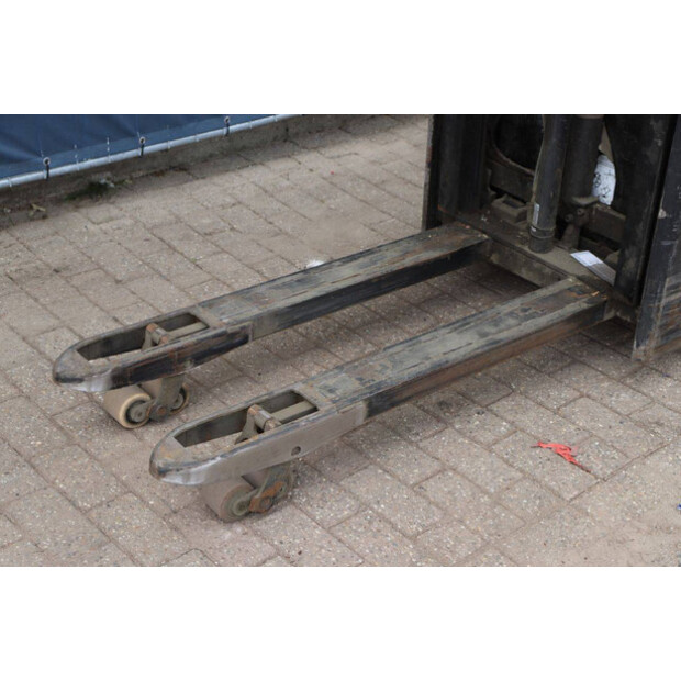 2010 بي تي SWE200D-41339751