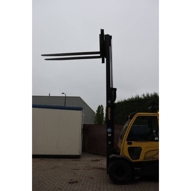 2017 Hyster H5.5FT-41339965