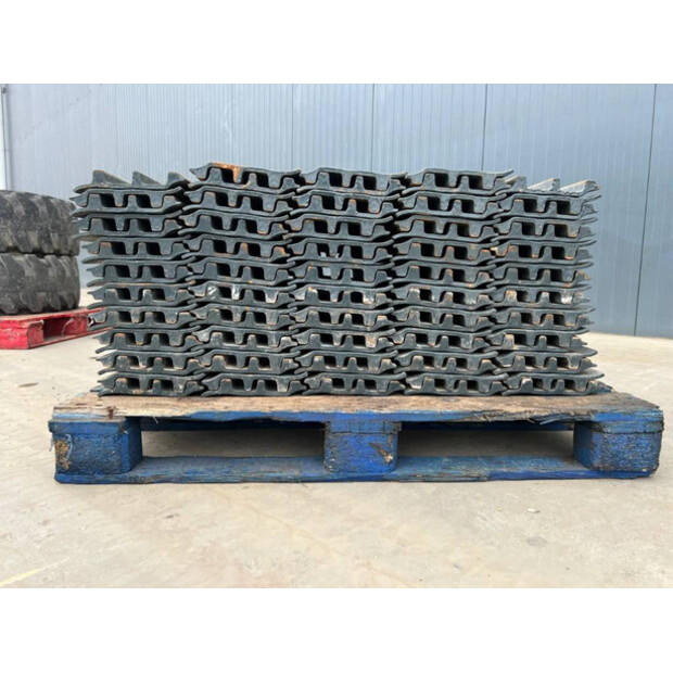 Hyundai R210-41340045