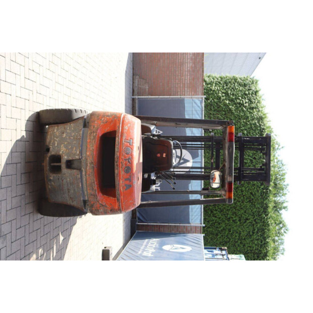 2006 تويوتا 02-7FDF30-41340463