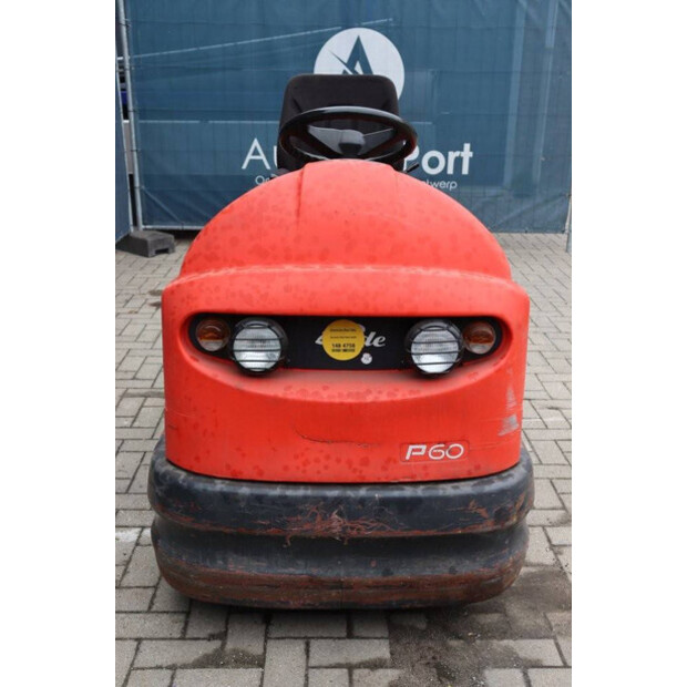 2010 ليندي P60-41340764