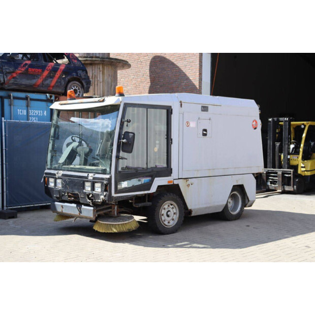 1998 HMF 446-41340873