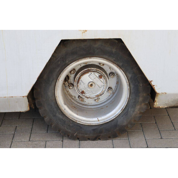 1998 HMF 446-41340882