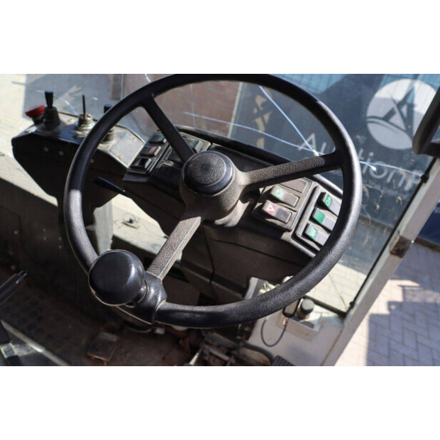 1998 HMF 446-41340890