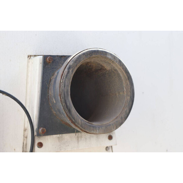 1998 HMF 446-41340911