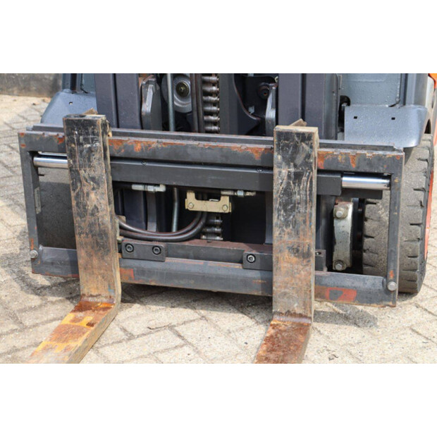 2017 Linde E16C-02-41341101