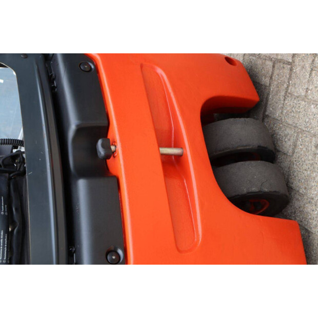 2017 Linde E16C-02-41341107