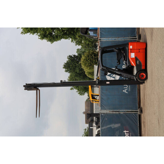 2017 Linde E16C-02-41341121