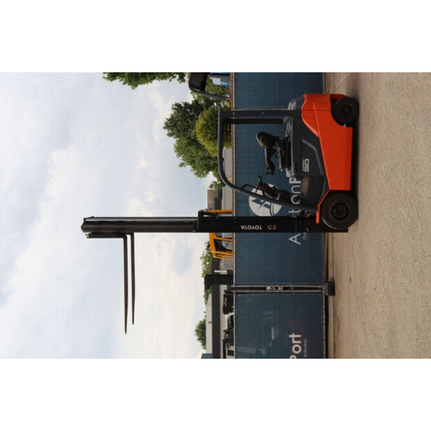 2013 Toyota 8FBMKT30-41341493