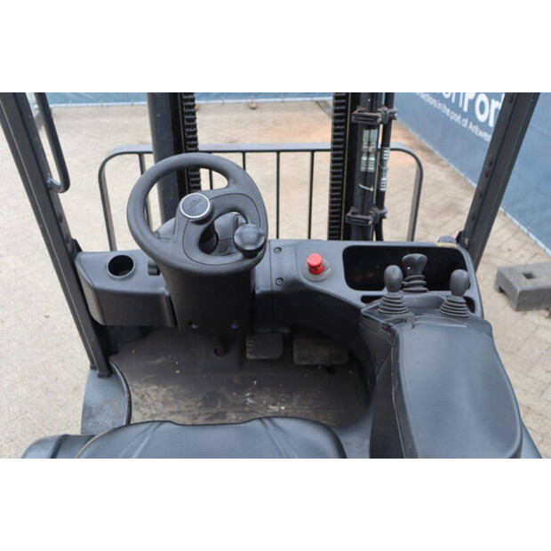 2018 ليندي E25-41341709