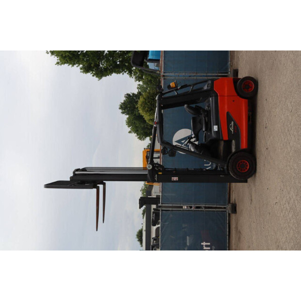 2018 ليندي E25-41341725