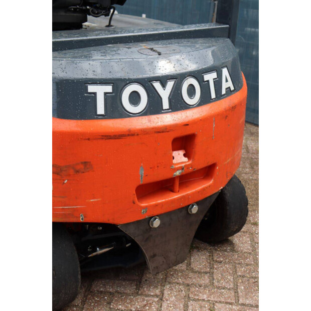 2017 Toyota 8FBMT30-41341776