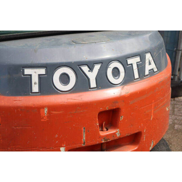 2016 Toyota 8FBMKT25-41341860
