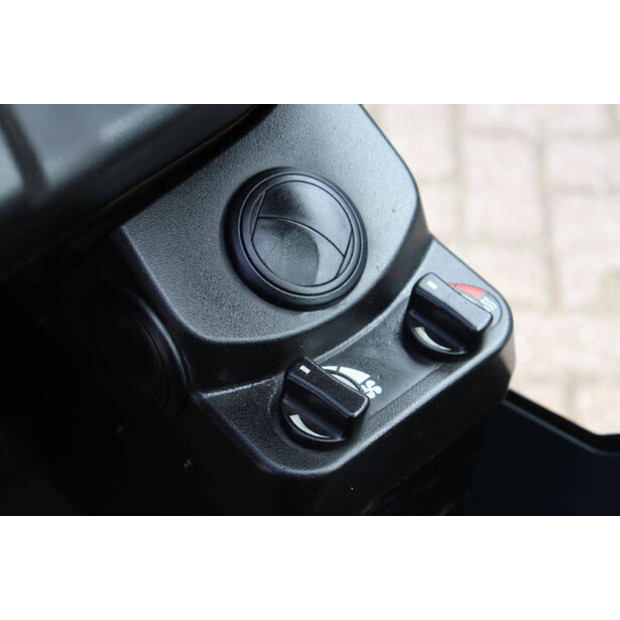2016 Toyota 8FBM16T-41342060