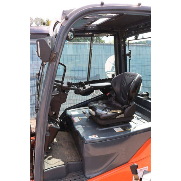 2016 Toyota 8FBM16T-41342070