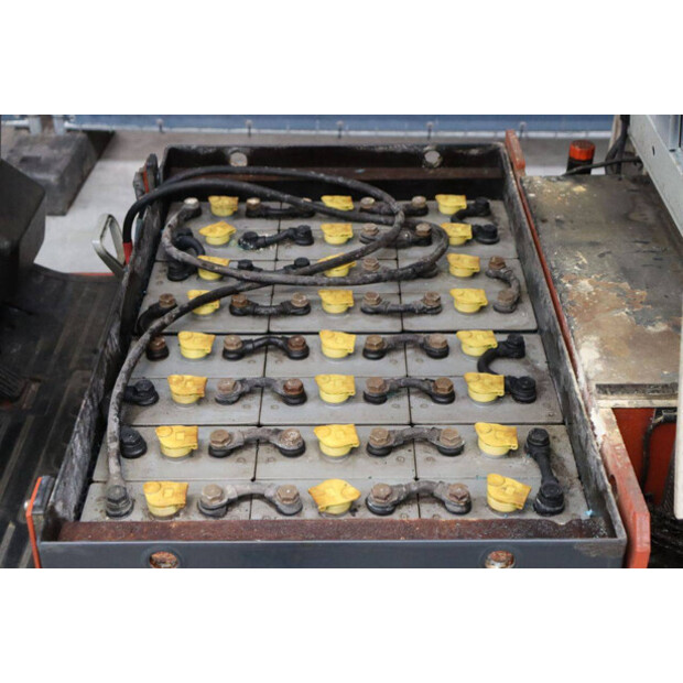 1999 NISSAN GN01L18U-41342192