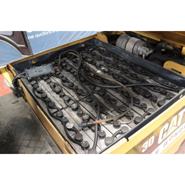 2005 Caterpillar EP30K-PAC-41343238