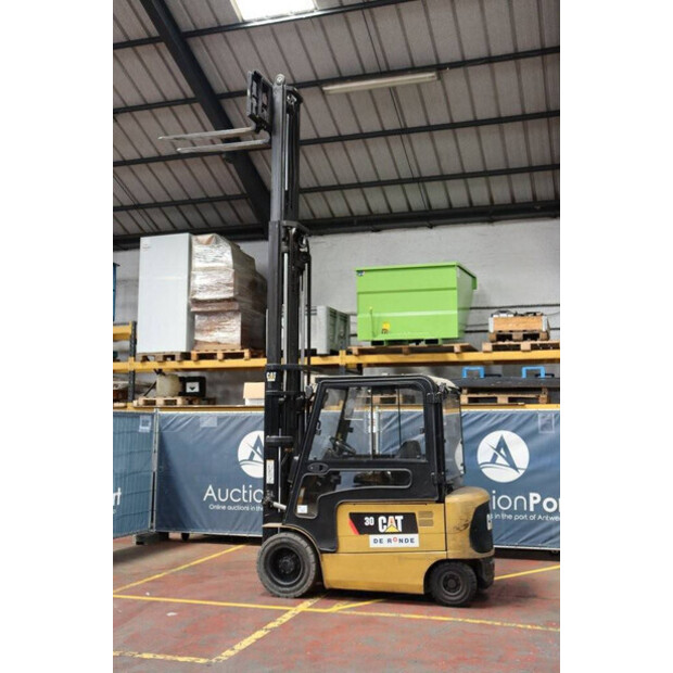 2005 Caterpillar EP30K-PAC-41343241