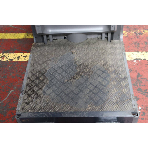 2020 MITSUBISHI Velia-41343413