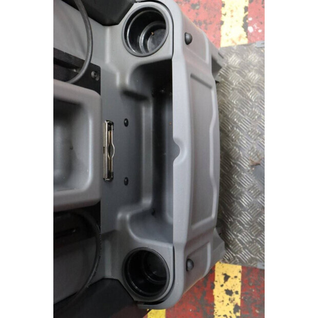 2020 MITSUBISHI Velia-41343422