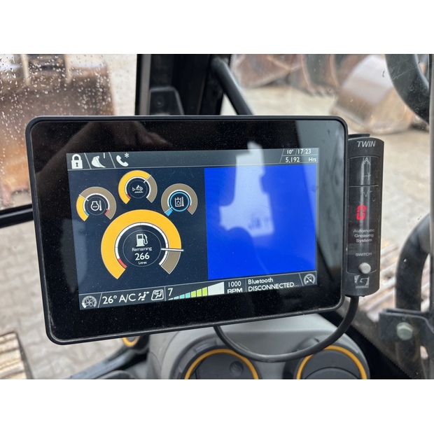 2020 JCB 220X-41351076