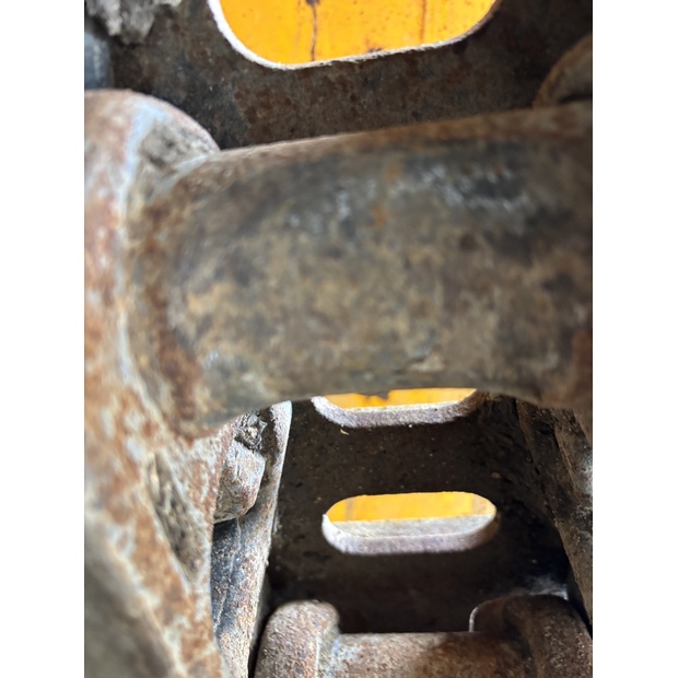 2020 JCB 220X-41351094