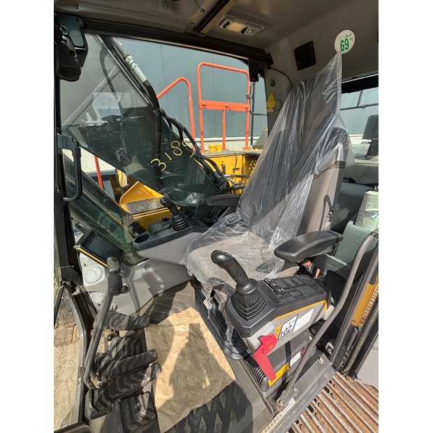 2021 Volvo EC220EL-41351148
