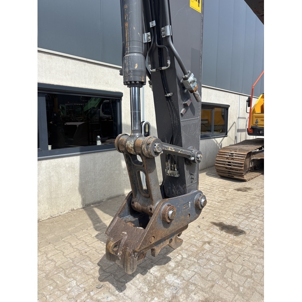 2021 Volvo EC220EL-41351164