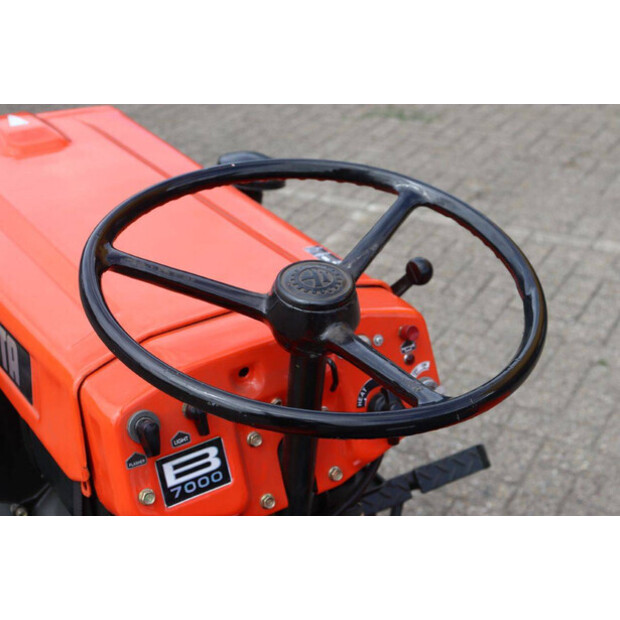 KUBOTA B7000-41356100