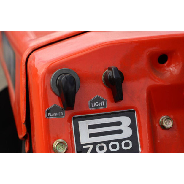 KUBOTA B7000-41356105