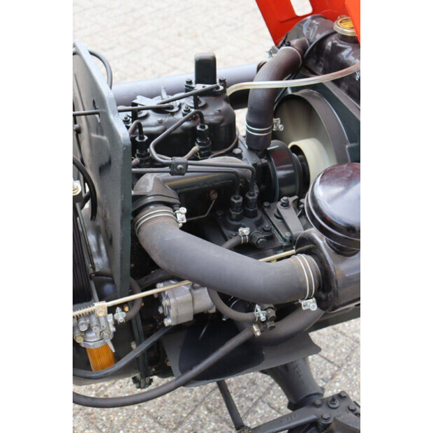 KUBOTA B7000-41356110