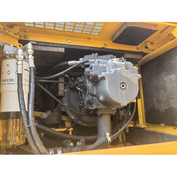 2018 Komatsu PC400-8R-41356245