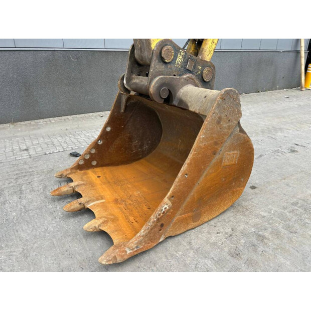 2017 Komatsu PC360NLC-11-41358146