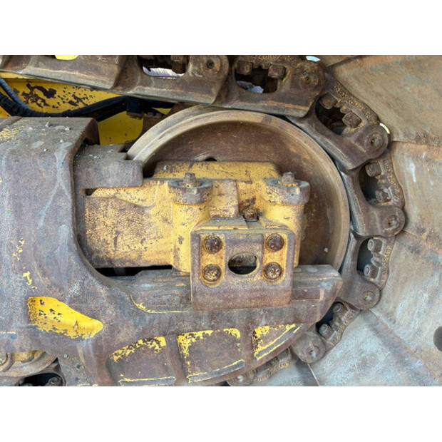 2013 كوماتسو D61PX-23-41358212