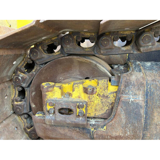 2019 Komatsu D65WX-18-41358326