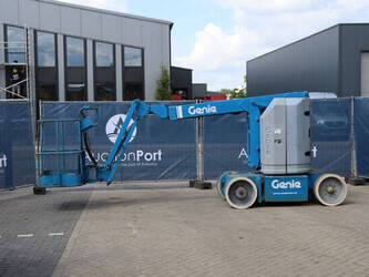 Image for ARTICULATED BOOM LIFTS 1996 Genie Z30N