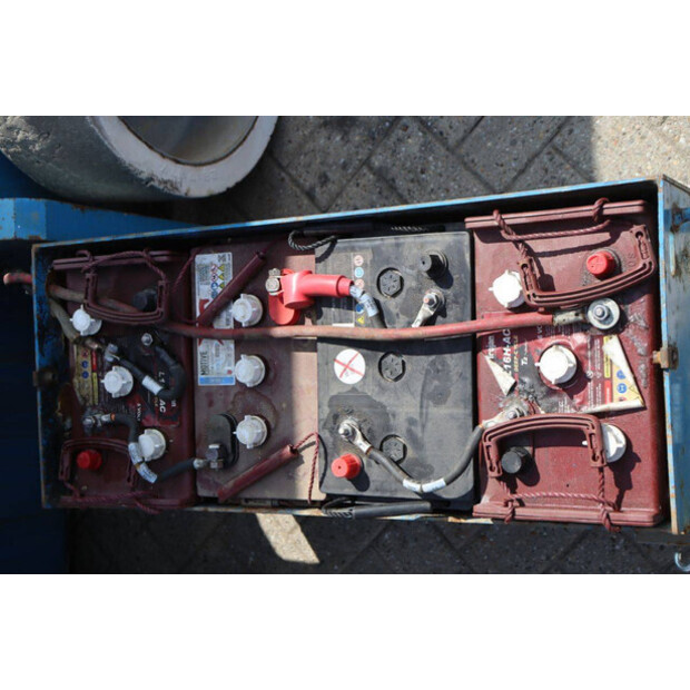 1996 جيني Z30N-41358911