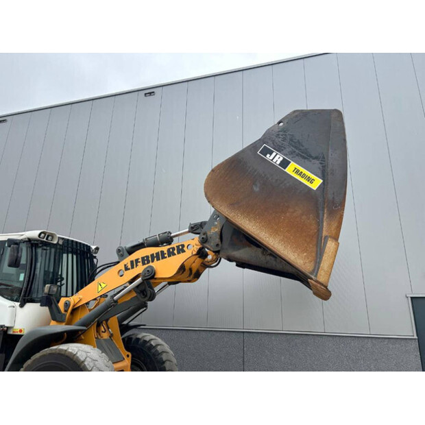 2015 Liebherr L550-41359366