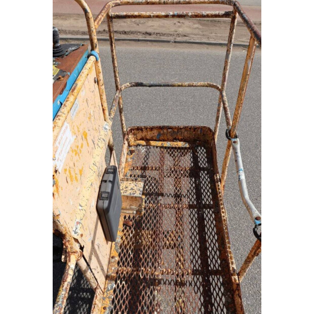 2005 Genie S-45-41359587