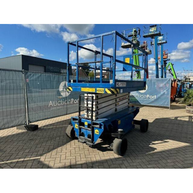 2013 Holland Lift HL-11816-41359702