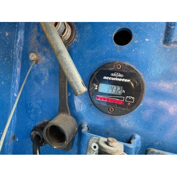 2013 Holland Lift HL-11816-41359705