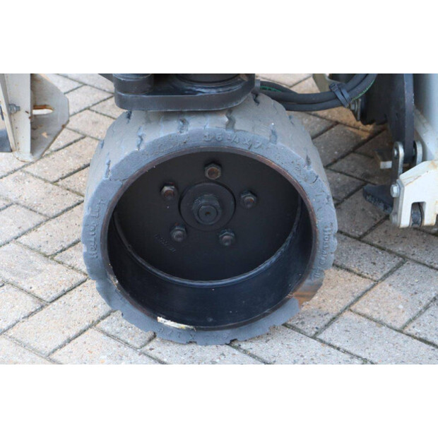 2013 Holland Lift Ecostar HL-11812-41359784