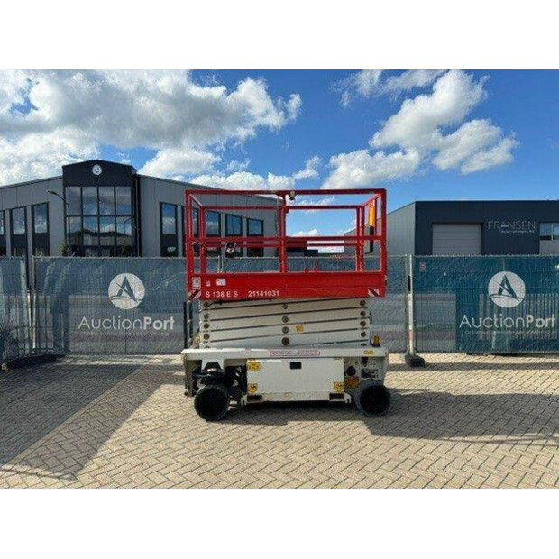 2013 Holland Lift HL-11812-41359807