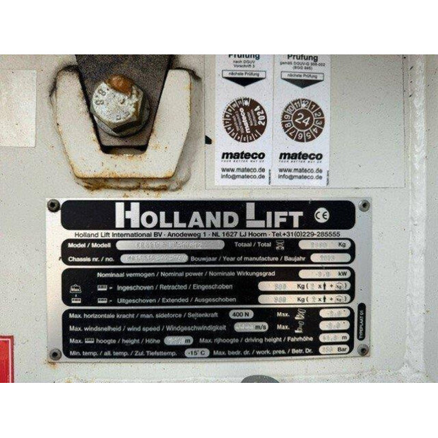 2013 Holland Lift HL-11812-41359813